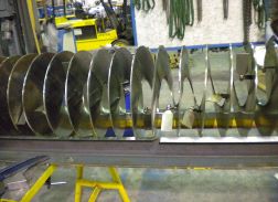 Custom screw conveyor
